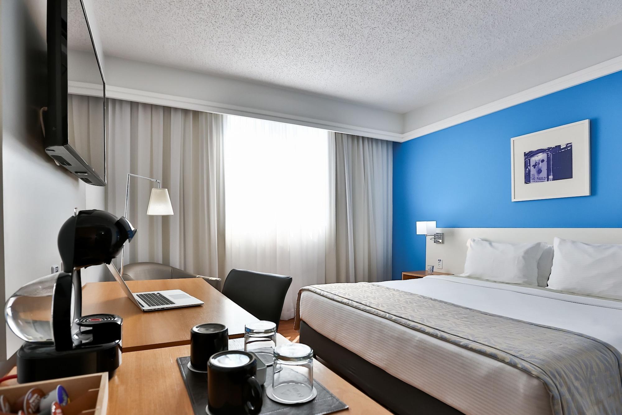 Slaviero Downtown Hotel 4*