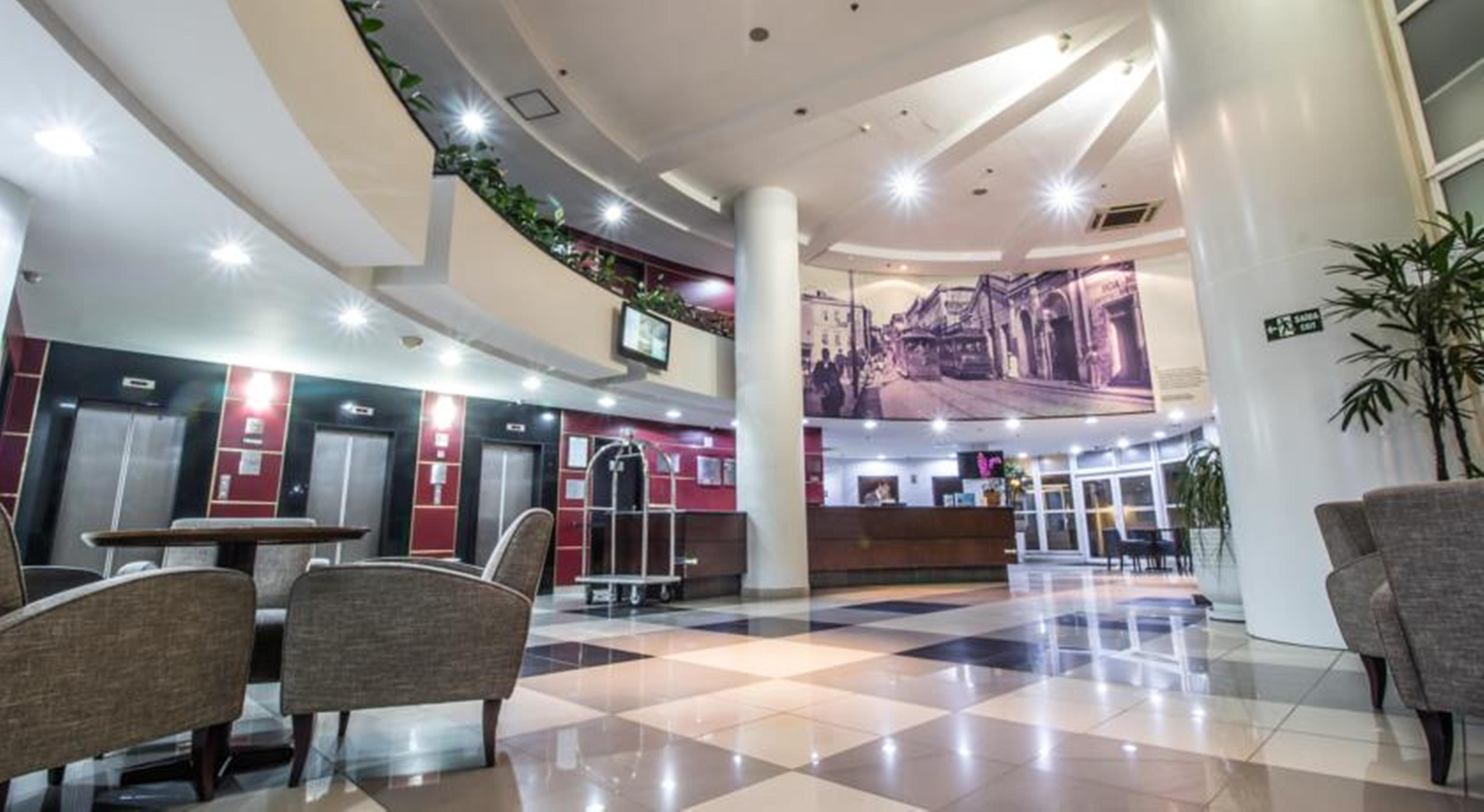 Slaviero Downtown Hotel 4*