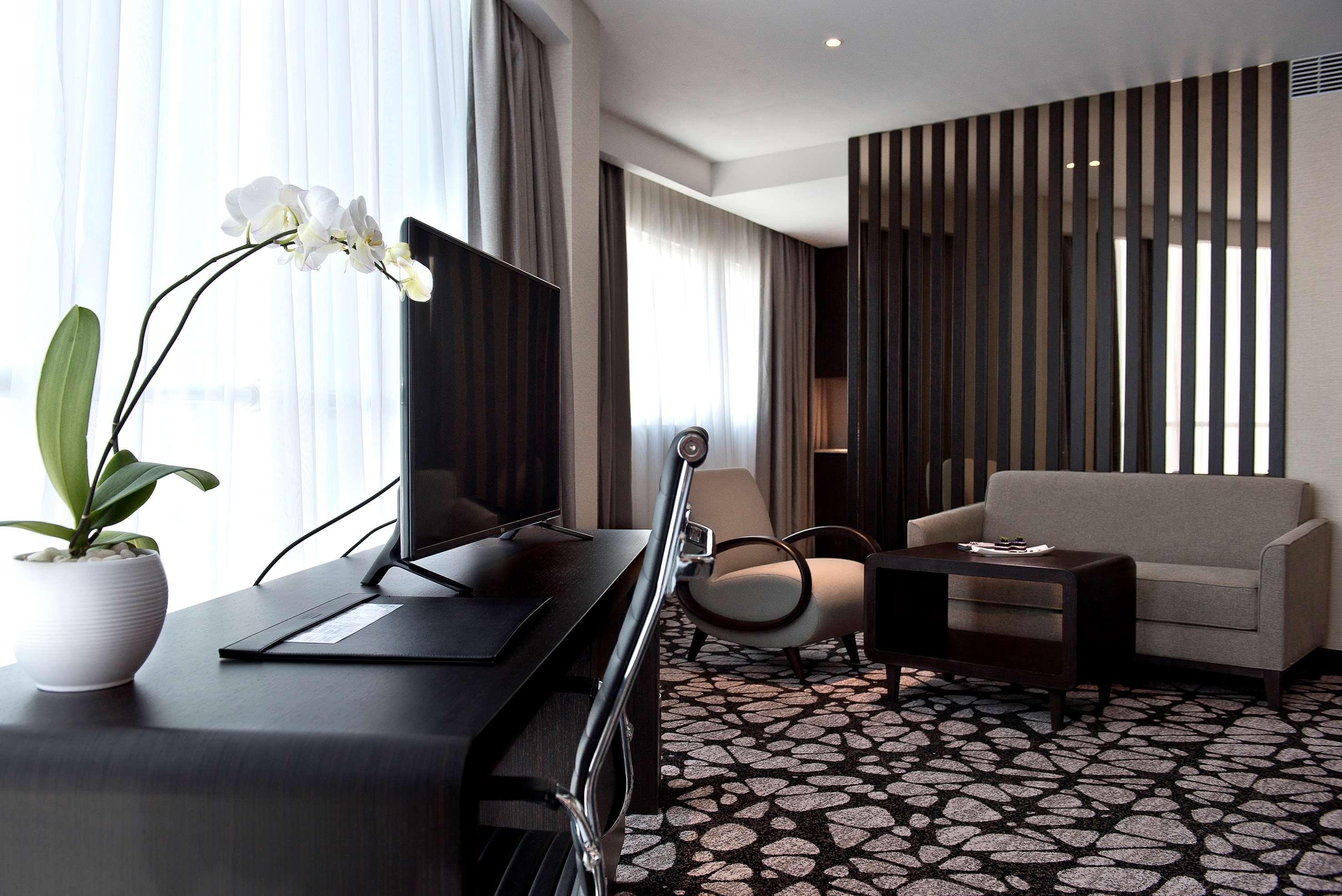 Slaviero Downtown Hotel 4*
