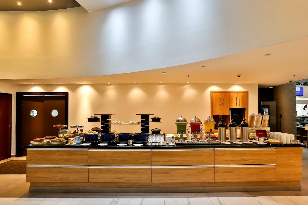 Hotel Slaviero Downtown 4*